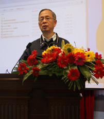 中国硅酸盐学会理事长 张人为